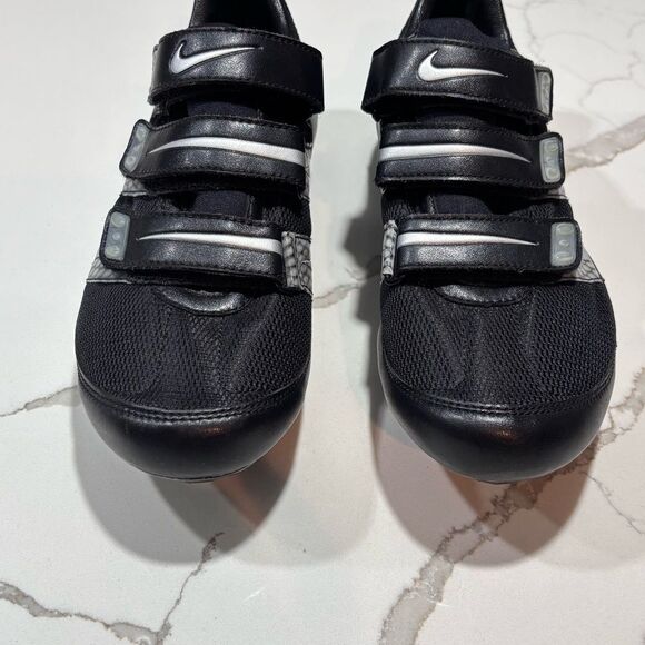Nike Women’s Clip in Carbon Composite Cycling Shoes Black Silver Size 8 EU 39 - Picture 2 of 12